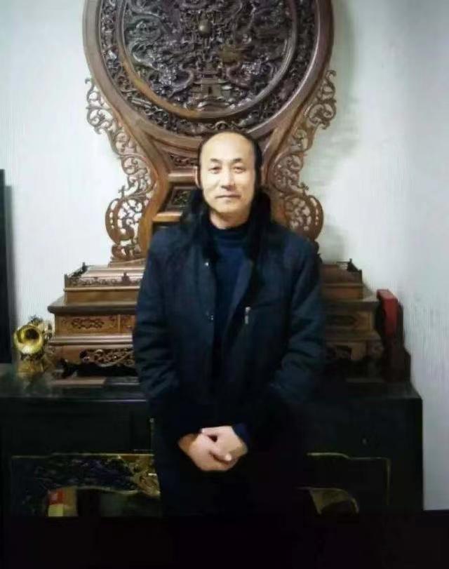 李明栋