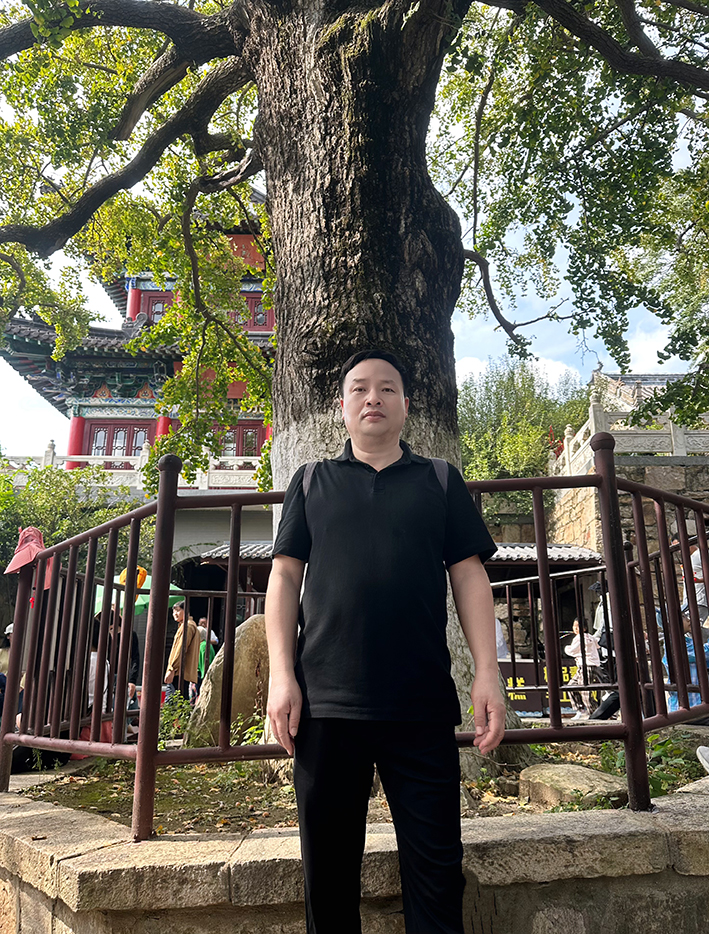 陈士刚